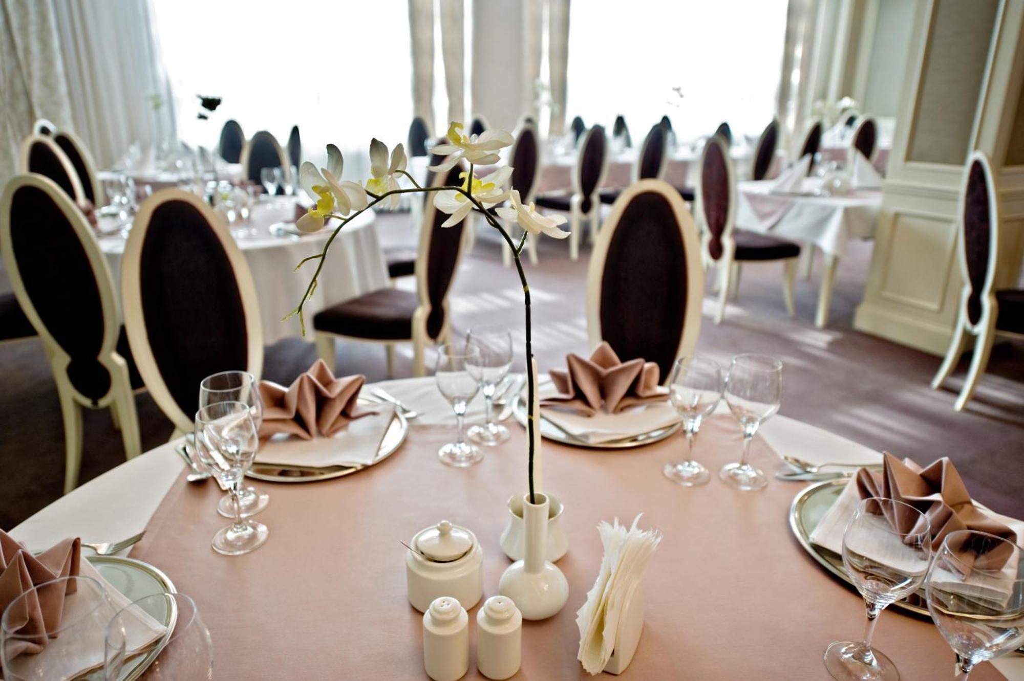 Hotel Prezydencki 4-Star Rzeszów Eksteriør billede
