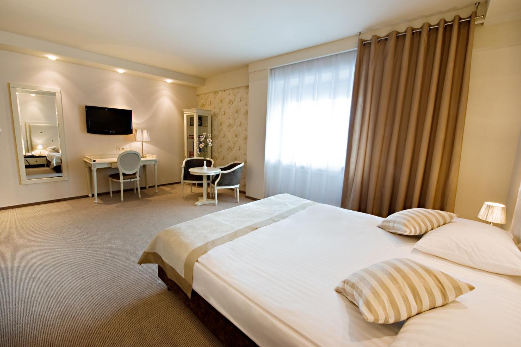 Hotel Prezydencki 4-Star Rzeszów Eksteriør billede