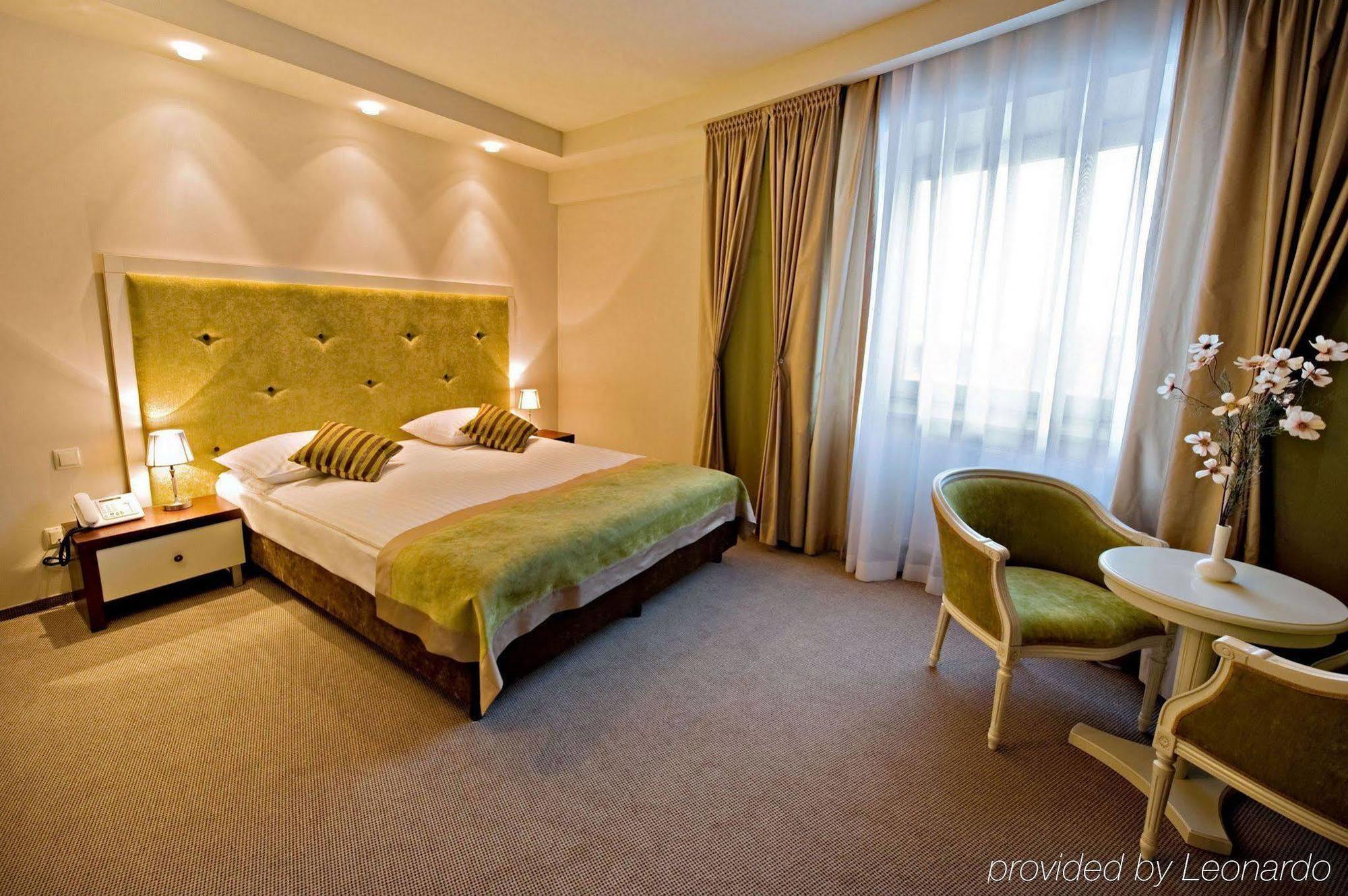 Hotel Prezydencki 4-Star Rzeszów Værelse billede