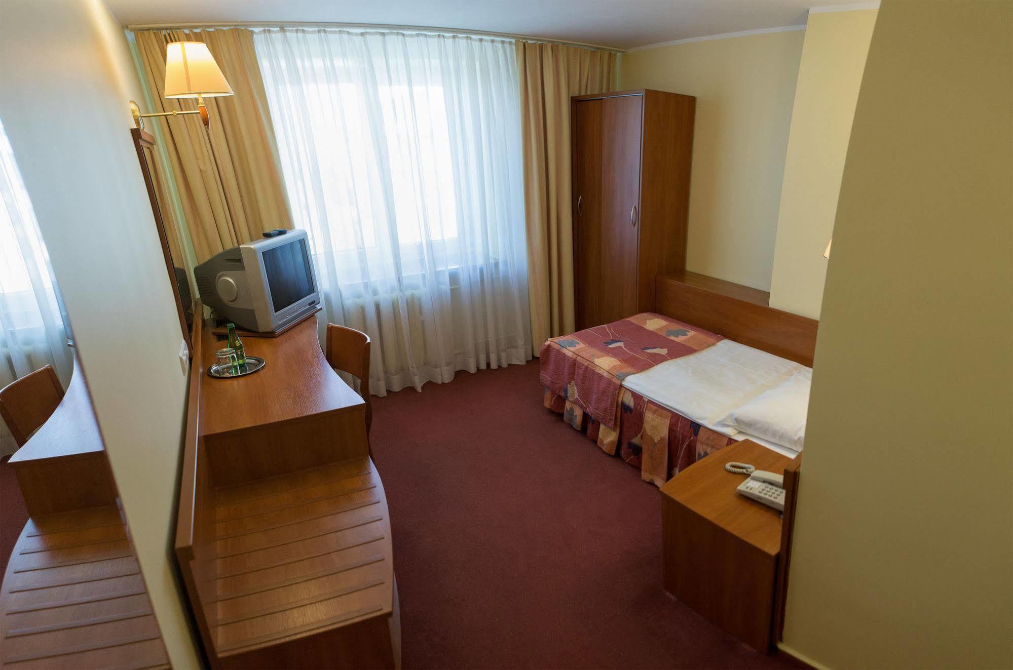 Hotel Prezydencki 4-Star Rzeszów Eksteriør billede